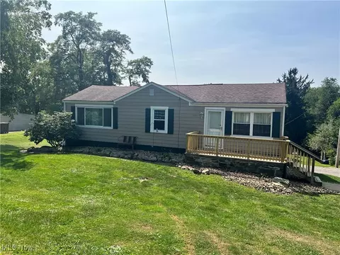 3255 Curry St, East Liverpool, OH 43920