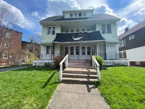 1523 Hillcrest Rd, Cleveland, OH 44118