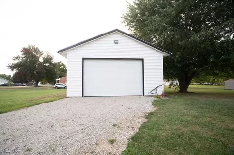 Other - 6989 Rolling Ridge Rd NE, Canton, OH 44721 photo 5 of 10