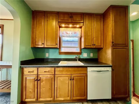 3101 Brookview Blvd, Cleveland, OH 44134 photo 7