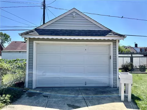 3101 Brookview Blvd, Cleveland, OH 44134 photo 17