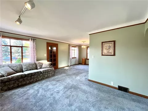 3101 Brookview Blvd, Cleveland, OH 44134 photo 3