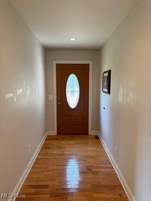 Entry Way - 20249 County Road 6, Coshocton, OH 43812 photo 1 of 2