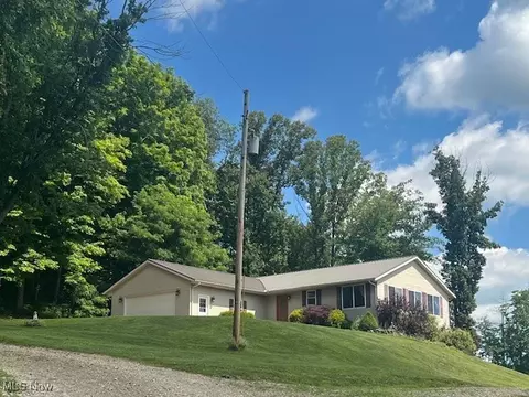20249 County Road 6, Coshocton, OH 43812