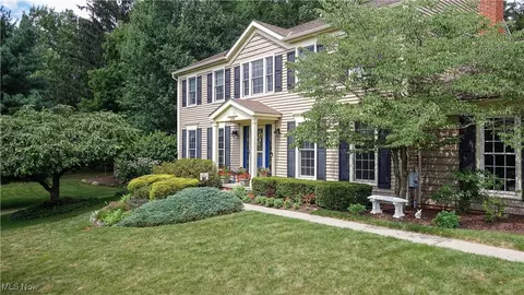 295 S Pine Ct, Aurora, OH 44202 photo 3