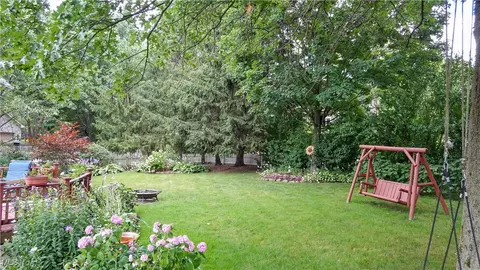 295 S Pine Ct, Aurora, OH 44202 photo 34