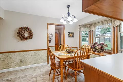 Dining - 7961 Spartan Dr, Boardman, OH 44512 photo 5 of 5