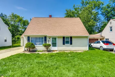 4264 Hickory Ln, Cleveland, OH 44128