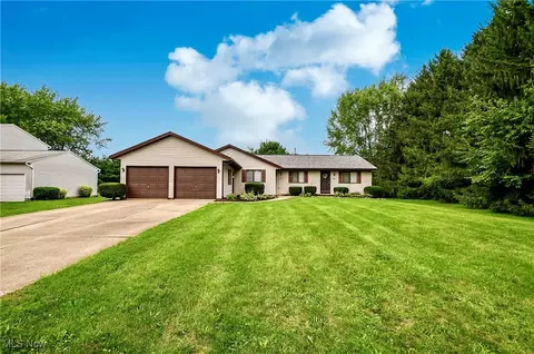 2707-2709 Cougar St NE, Canton, OH 44721