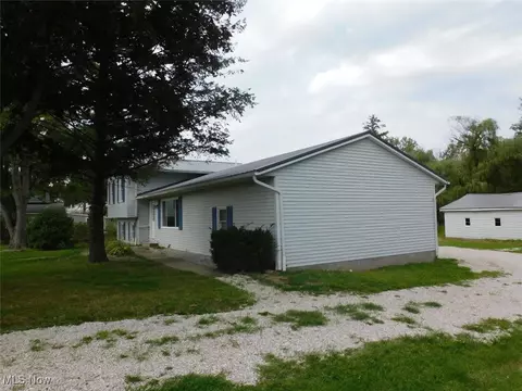 Exterior - 6288 S Main St, Ashtabula, OH 44004 photo 4 of 5