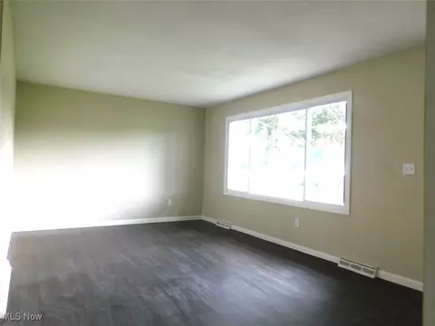 Living - 6288 S Main St, Ashtabula, OH 44004 photo 2 of 4
