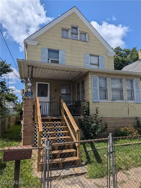 3540 W 61st St, Cleveland, OH 44102