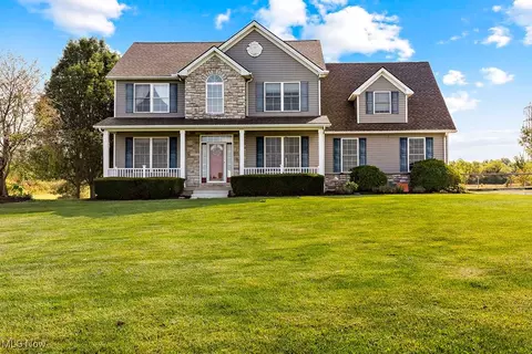17571 Rowell Rd, Wellington, OH 44090