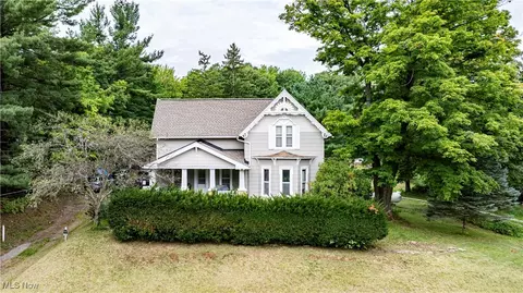 12220 Madison Rd, Huntsburg, OH 44046