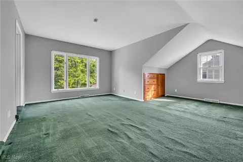 Bedroom - 822 Washington Ave, Elyria, OH 44035 photo 9 of 10