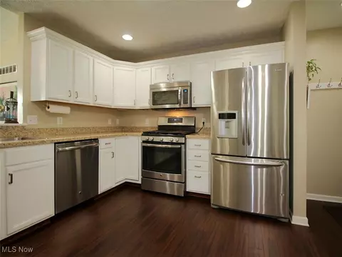 4627 Fields Way, Lorain, OH 44053 photo 8