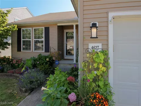 4627 Fields Way, Lorain, OH 44053 photo 2