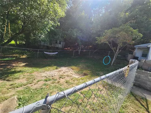 307 Wetzgall St, Pomeroy, OH 45769 photo 9