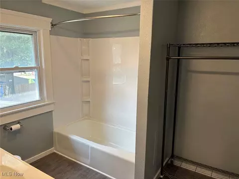 Bath - 1225 Ford Ct NW, Canton, OH 44708 photo 1 of 4