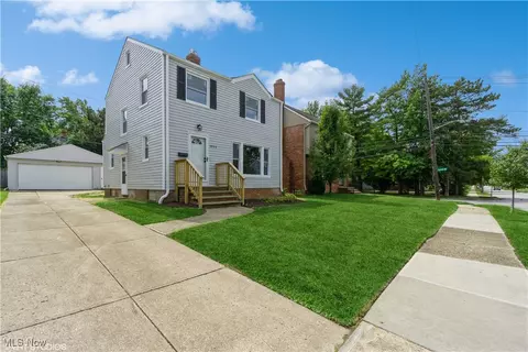 3866 E Antisdale Rd, South Euclid, OH 44118