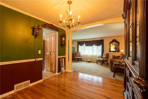 107 Devonshire Ct, Elyria, OH 44035 photo 8