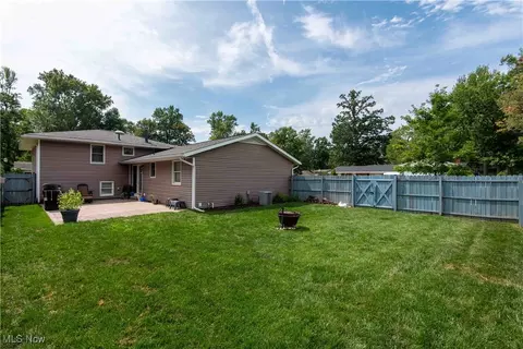 107 Devonshire Ct, Elyria, OH 44035 photo 29