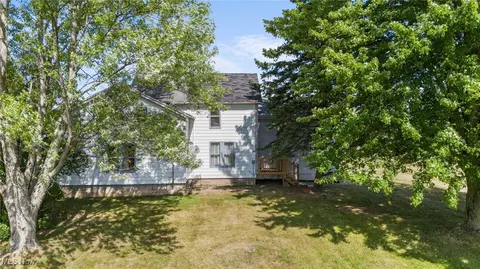 4853 Vandemark Rd, Litchfield, OH 44253