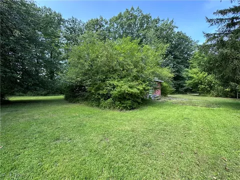 4937 Blakeslee St, Ashtabula, OH 44004 photo 4