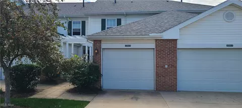 15513 Shaleside Ct, Middleburg Heights, OH 44130