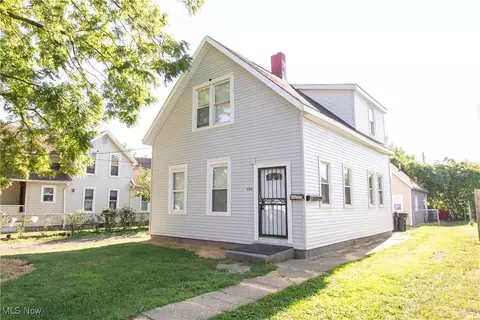 3214 W 61st St, Cleveland, OH 44102