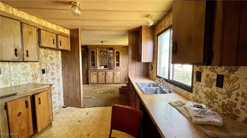 Entry Way - 3450 Alliance Rd, Rootstown, OH 44272 photo 1 of 1