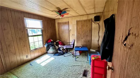 Bedroom - 3450 Alliance Rd, Rootstown, OH 44272 photo 1 of 3