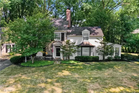 4135 Oak Knoll Dr, Boardman, OH 44512