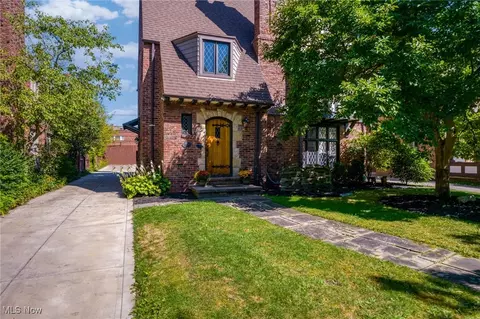 3623 Lytle Rd, Shaker Heights, OH 44122