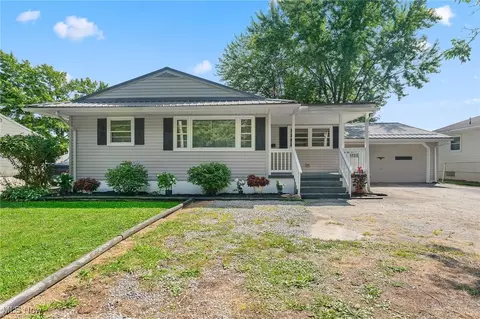 1723 Mathews Rd, Poland, OH 44514
