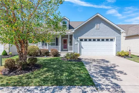 4750 Meadow Lark Dr, Lorain, OH 44053