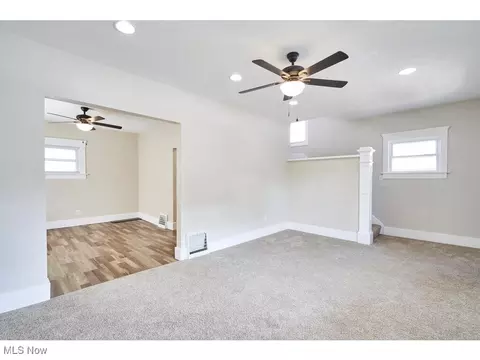 688 Dayton St, Akron, OH 44310 photo 6