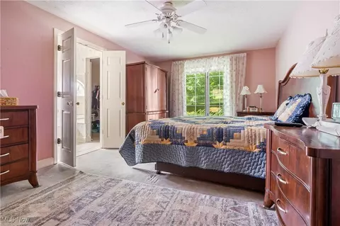 Bedroom - 5615 Beverly Ave NE, Canton, OH 44721 photo 2 of 2