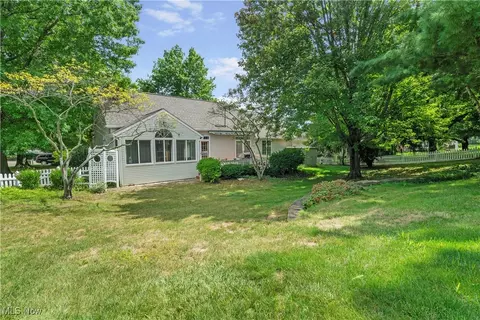 Exterior - 5615 Beverly Ave NE, Canton, OH 44721 photo 5 of 6