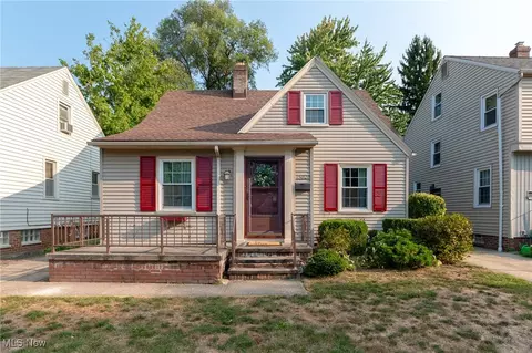15020 Rosemary Ave, Cleveland, OH 44111