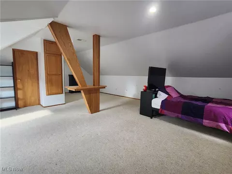 Bedroom - 144 E 265th St, Euclid, OH 44132 photo 6 of 9