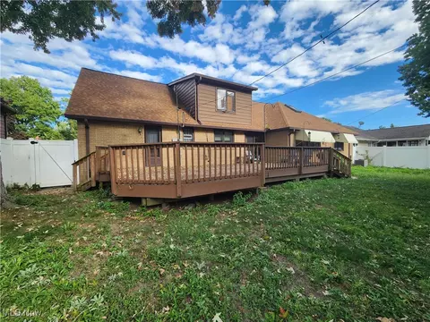 Exterior - 144 E 265th St, Euclid, OH 44132 photo 5 of 7