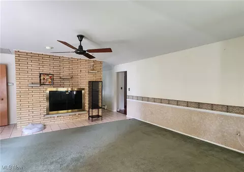 Living - 144 E 265th St, Euclid, OH 44132 photo 5 of 6