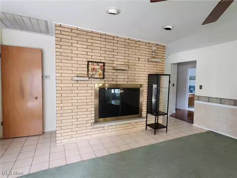 Living - 144 E 265th St, Euclid, OH 44132 photo 4 of 6