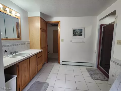 Bath - 144 E 265th St, Euclid, OH 44132 photo 8 of 8