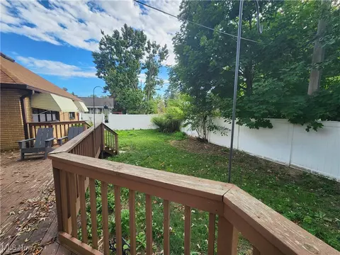 Exterior - 144 E 265th St, Euclid, OH 44132 photo 3 of 7