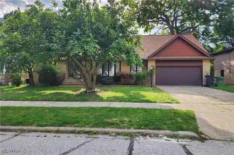 144 E 265th St, Euclid, OH 44132