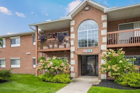 10365 Glenway Dr #205, Twinsburg, OH 44087