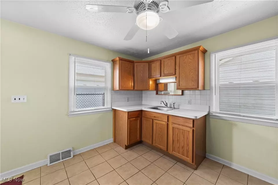 Kitchen - 1007 Westwood Dr, Willoughby, OH 44094 photo 1 of 1