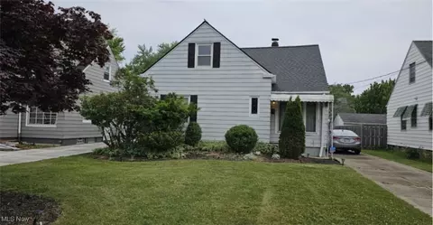 27371 Forestview, Euclid, OH 44132